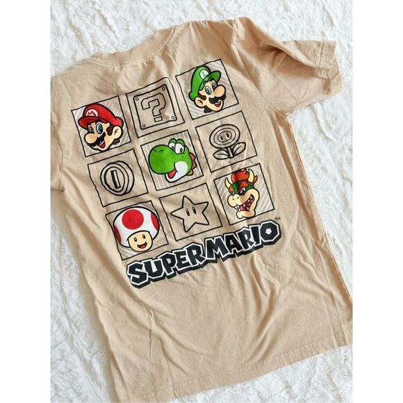 Super Mario Short Sleeve Shirt Size 10/12 - Picture 1 of 5